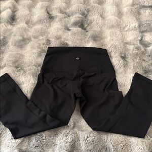 Lululemon Black Crop Leggings Size 6 -21”